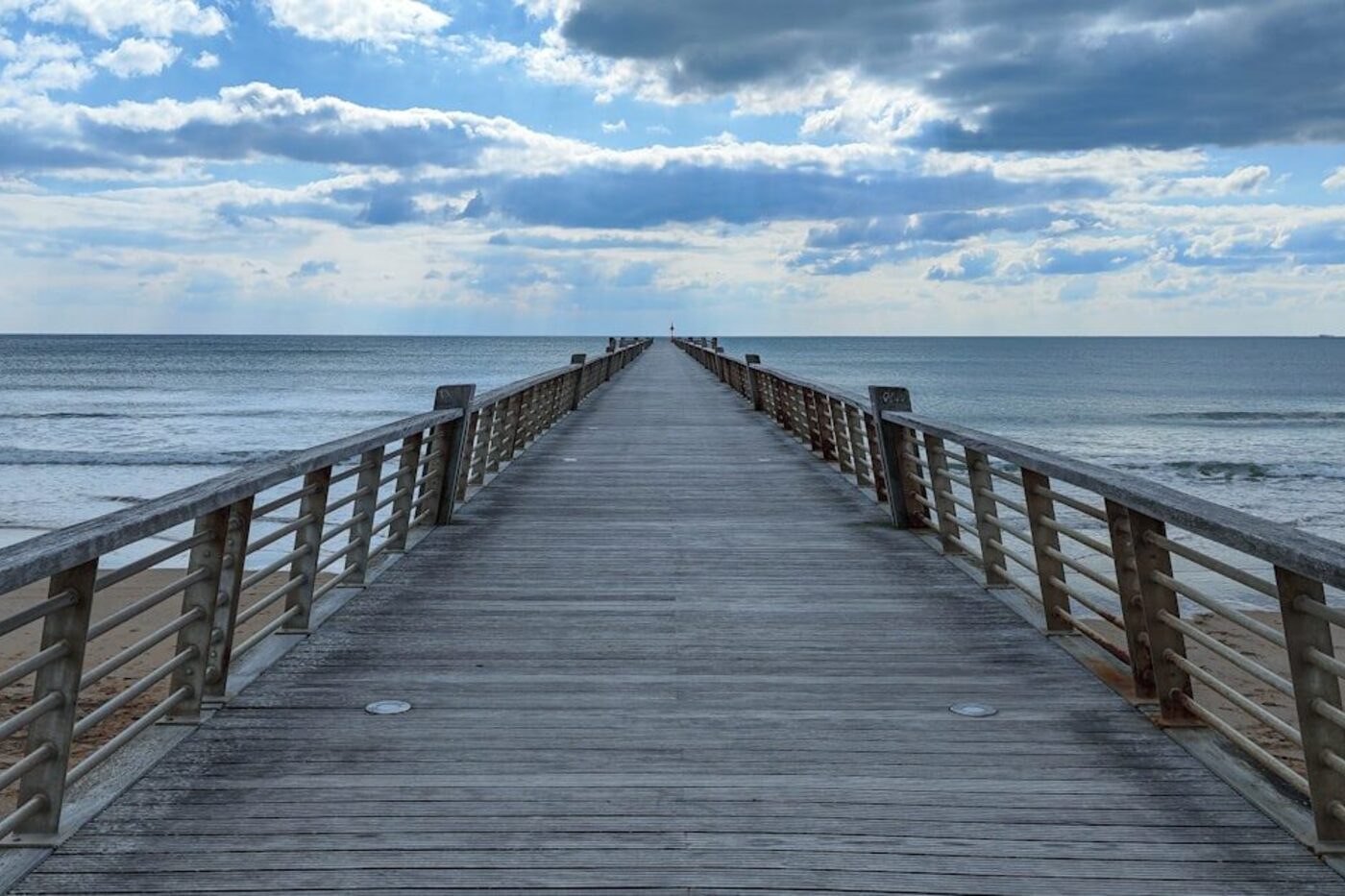 Plage de sable fin sur la côte vendéenne